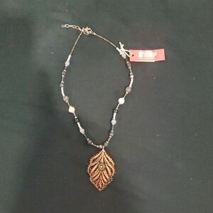 NWT Elegant Bronze Leaf Pendant Necklace